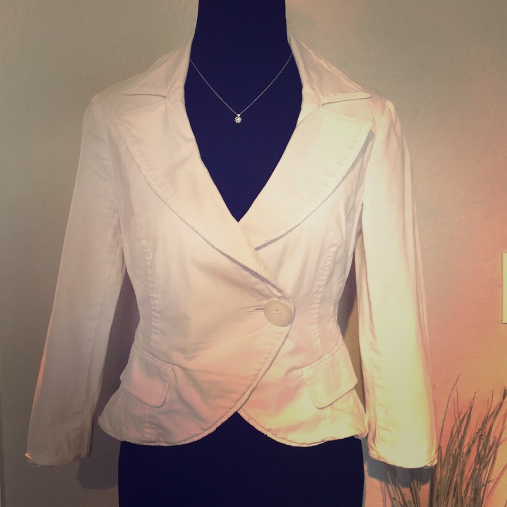 Bebe White Blazer Size 6 Collared 3/4 Sleeve